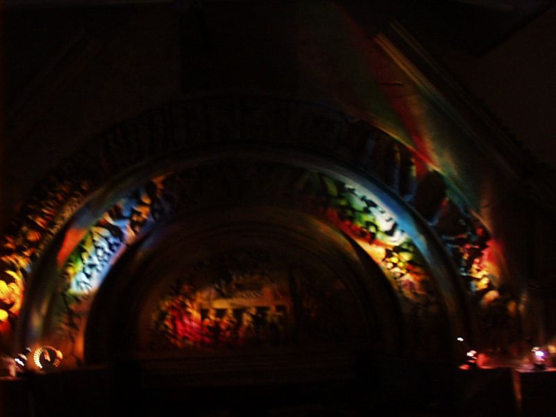 Zvijezda repatica na donjem dijelu portala Trogirske katedrale